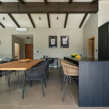 Villa Two Bedroom With Pool Hum
